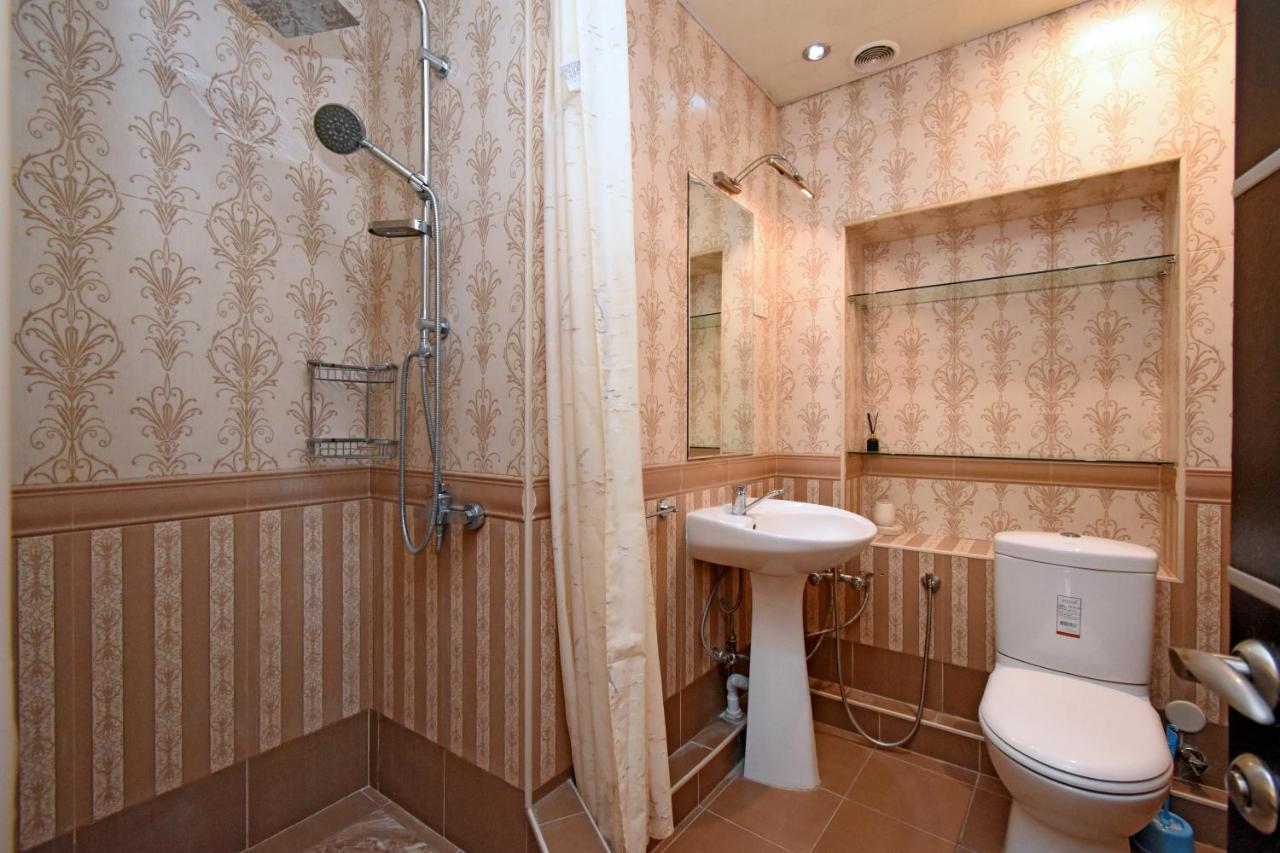 Galaxy Inn Luxury Hostel In Center Yerevan Exterior photo